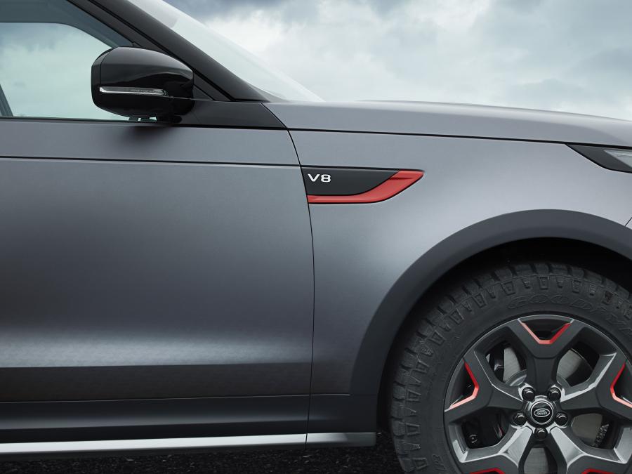Детали экстерьера Land Rover Discovery SVX (L462) 2018 года  (WW) (фото 10 из 33)